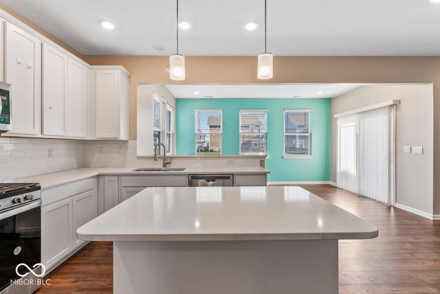 6874 Nottingham Lane, Mccordsville, IN 46055