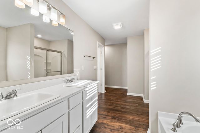 6874 Nottingham Lane, Mccordsville, IN 46055