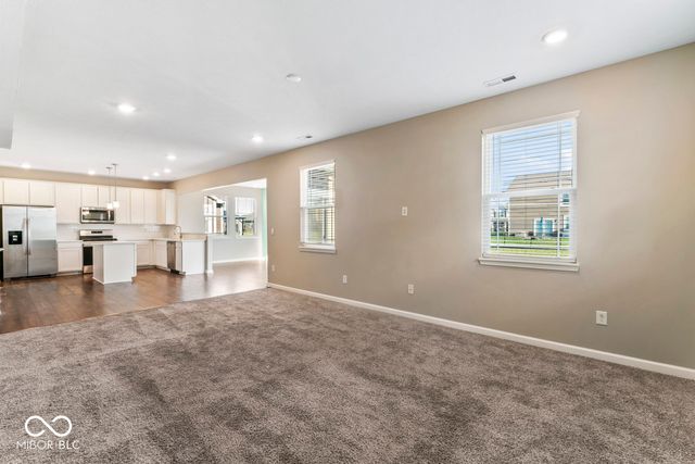 6874 Nottingham Lane, Mccordsville, IN 46055