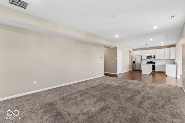 6874 Nottingham Lane, Mccordsville, IN 46055