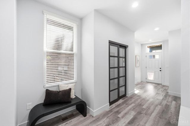 951 Parkside Place, Cincinnati, OH 45202
