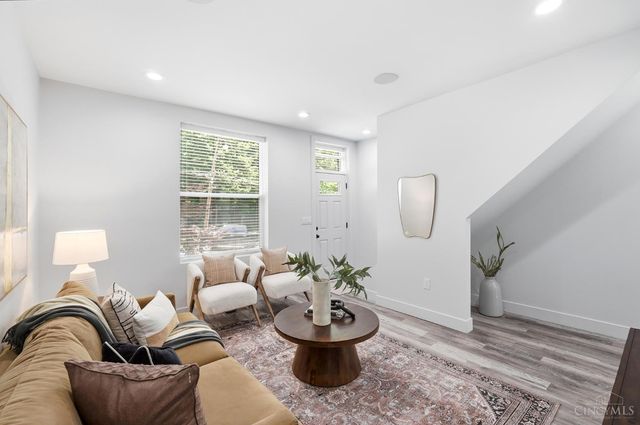 951 Parkside Place, Cincinnati, OH 45202