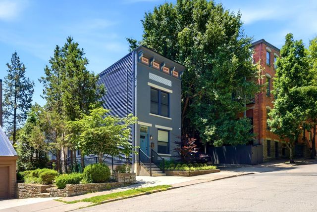951 Parkside Place, Cincinnati, OH 45202