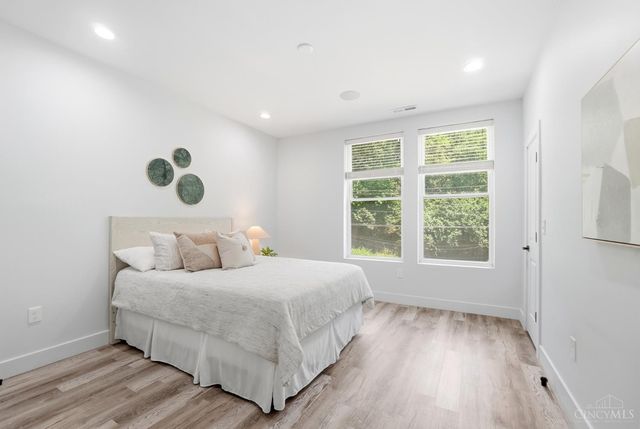 951 Parkside Place, Cincinnati, OH 45202