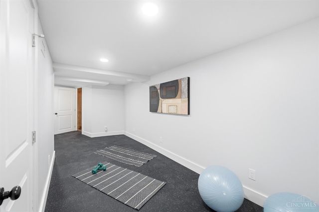 951 Parkside Place, Cincinnati, OH 45202