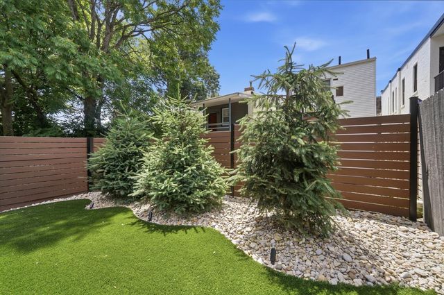 951 Parkside Place, Cincinnati, OH 45202
