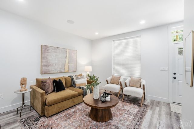 951 Parkside Place, Cincinnati, OH 45202