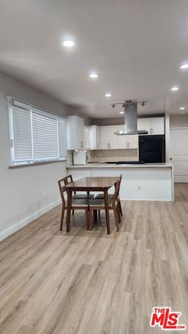 1180 S Bronson Avenue, Los Angeles, CA 90019