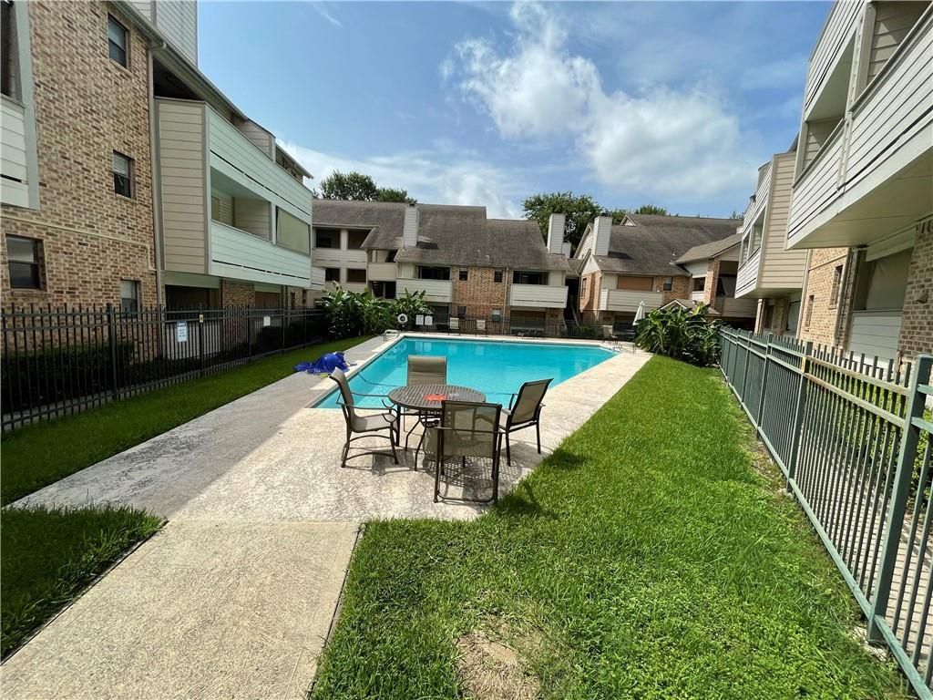 2500 Burleson RD 201, Austin, TX 78741