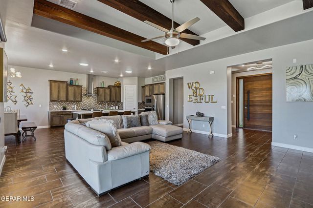 12292 Fresh Water Drive, El Paso, TX 79928