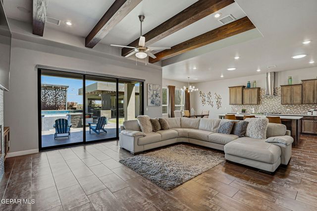 12292 Fresh Water Drive, El Paso, TX 79928