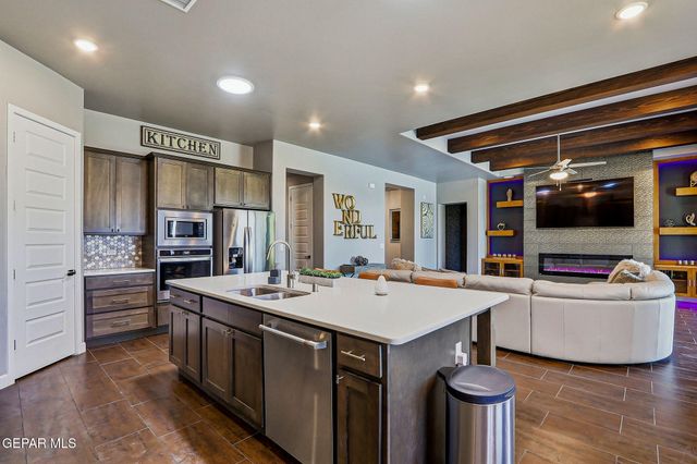 12292 Fresh Water Drive, El Paso, TX 79928