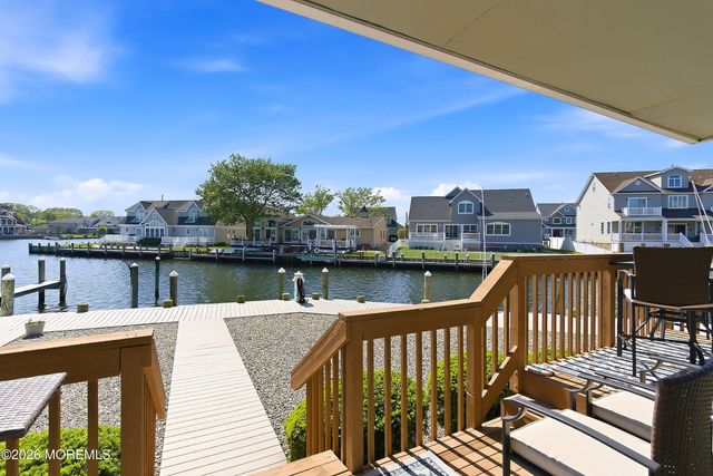 41 Hidden Harbor Drive, Point Pleasant, NJ 08742