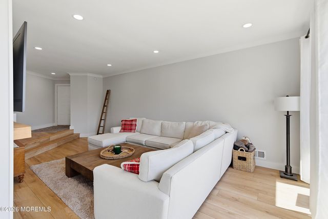 41 Hidden Harbor Drive, Point Pleasant, NJ 08742