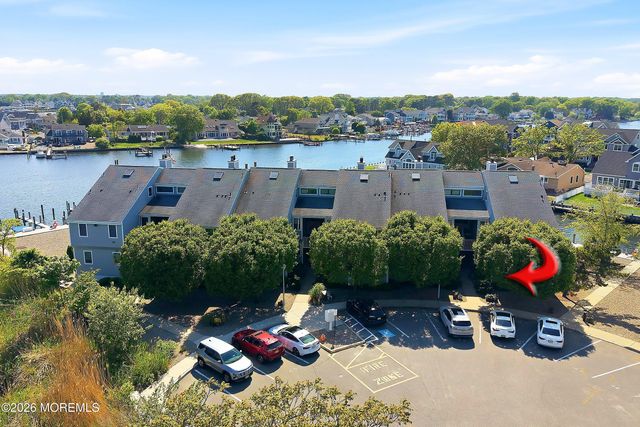 41 Hidden Harbor Drive, Point Pleasant, NJ 08742