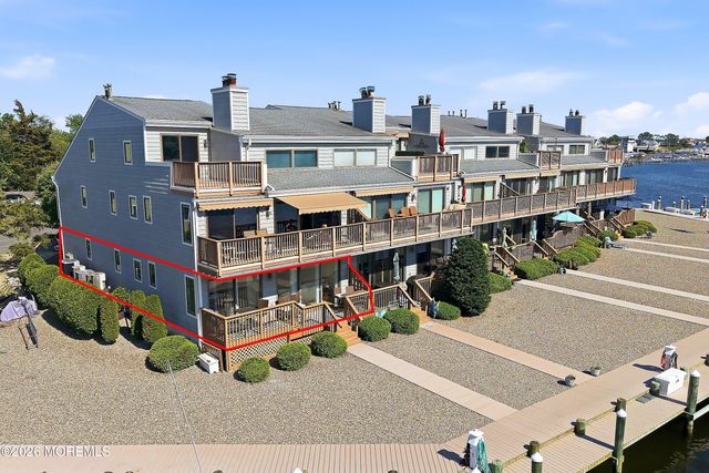 41 Hidden Harbor Drive, Point Pleasant, NJ 08742