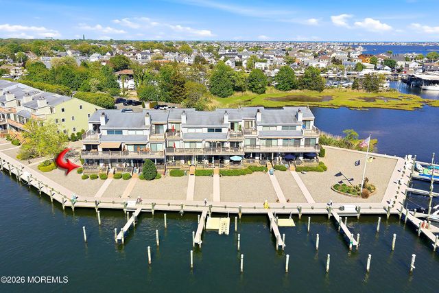 41 Hidden Harbor Drive, Point Pleasant, NJ 08742