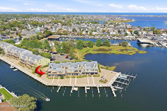 41 Hidden Harbor Drive, Point Pleasant, NJ 08742