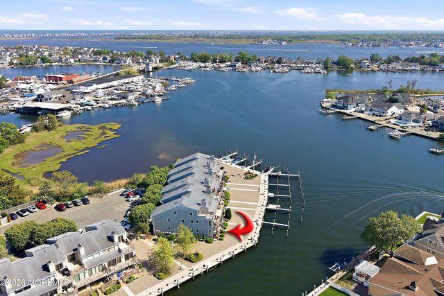 41 Hidden Harbor Drive, Point Pleasant, NJ 08742