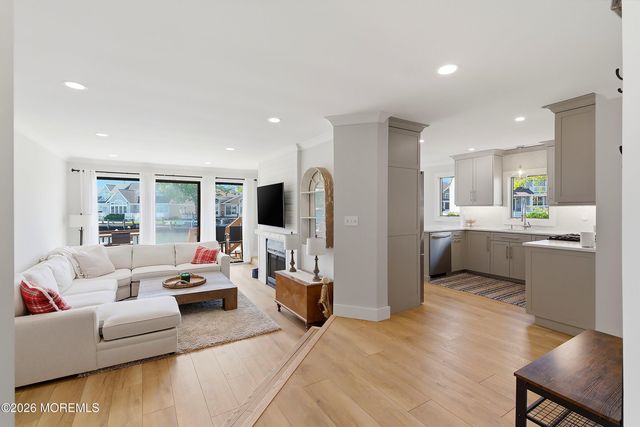 41 Hidden Harbor Drive, Point Pleasant, NJ 08742