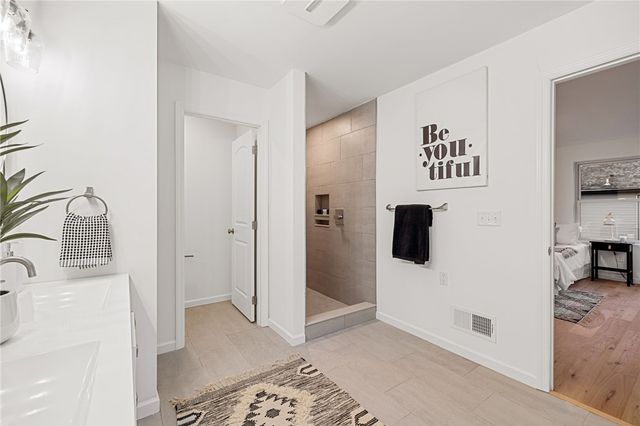 440 Wyola Str., Mt Washington, PA 15211