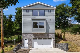 440 Wyola Str., Mt Washington, PA 15211