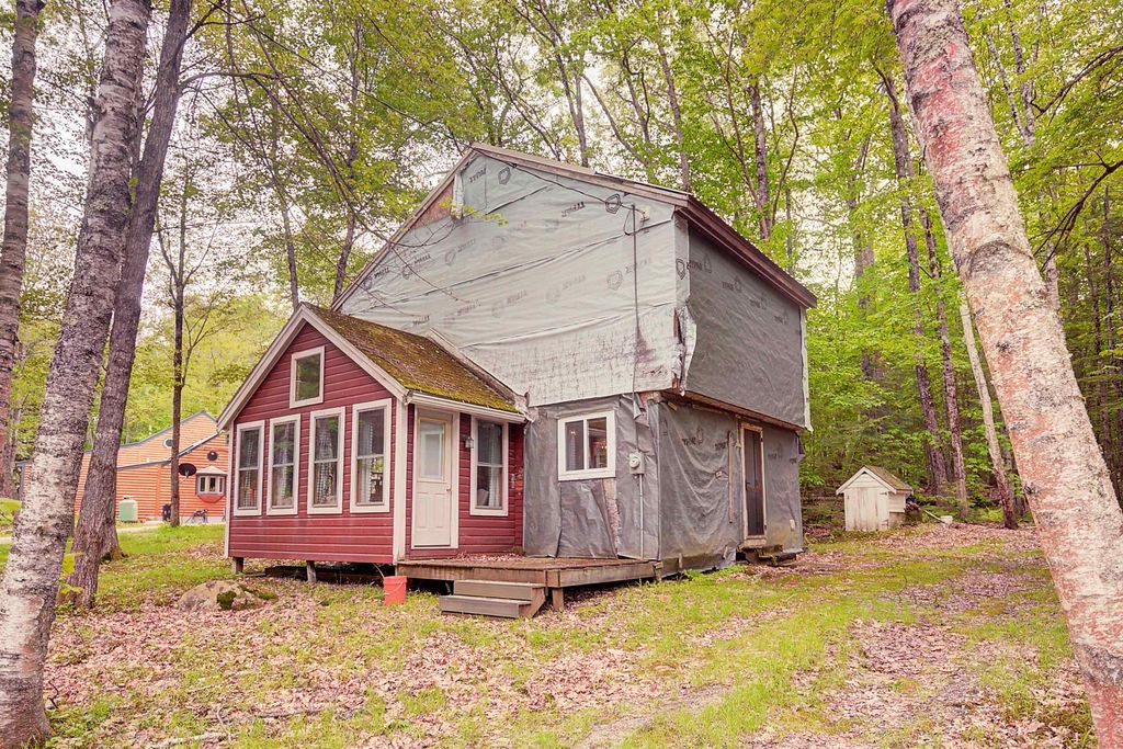 1099 Washington Hill Road, Tamworth, NH 03875