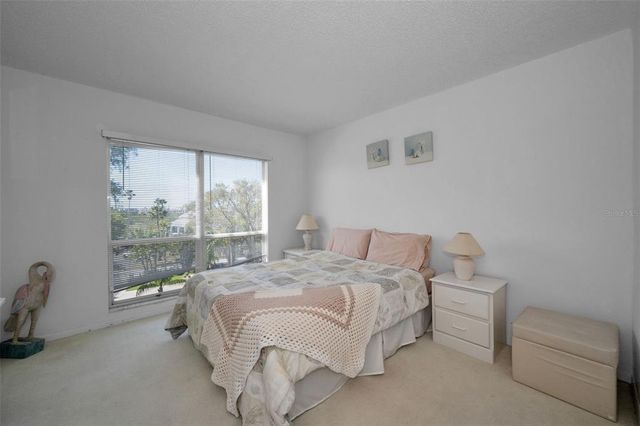 9000 COMMODORE DRIVE 402, Seminole, FL 33776