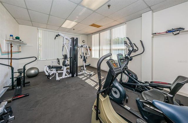9000 COMMODORE DRIVE 402, Seminole, FL 33776