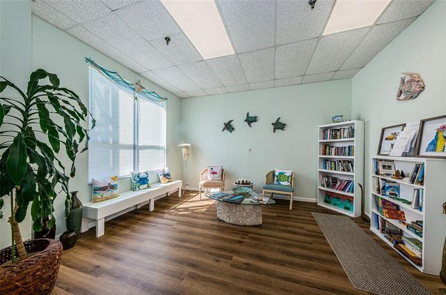 9000 COMMODORE DRIVE 402, Seminole, FL 33776