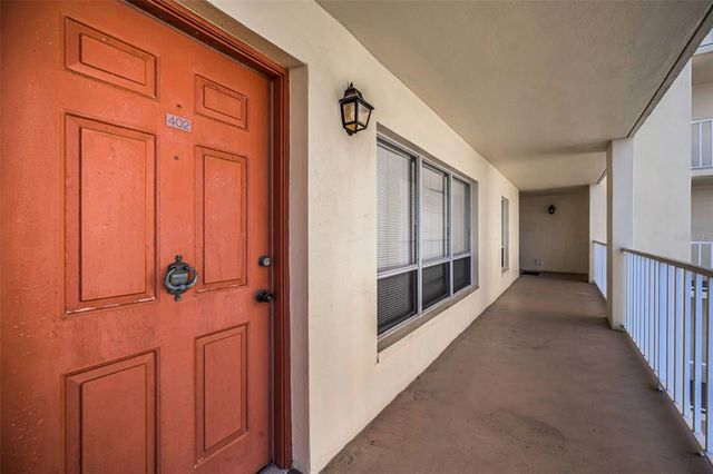 9000 COMMODORE DRIVE 402, Seminole, FL 33776
