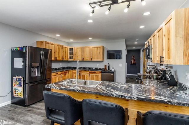 204 E McKinley Street, Jefferson, IA 50129