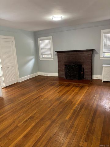 267 Plainfield Avenue 1F, Floral Park, NY 11001