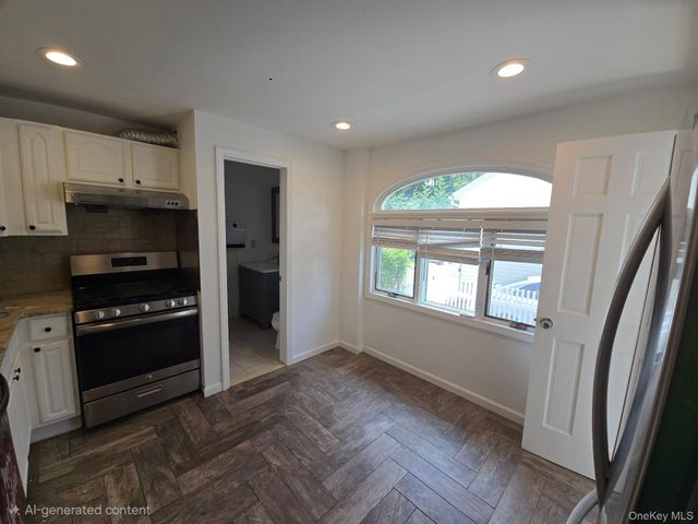 267 Plainfield Avenue 1F, Floral Park, NY 11001