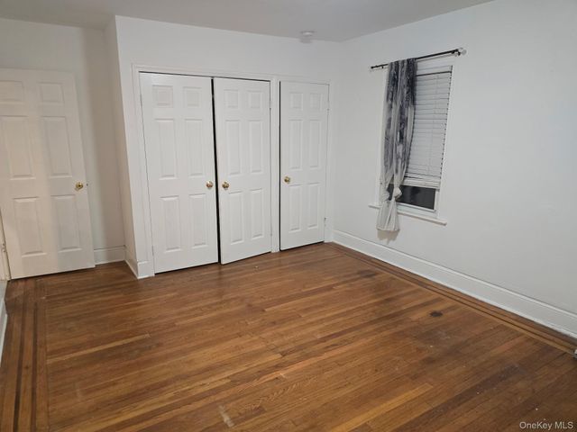 267 Plainfield Avenue 1F, Floral Park, NY 11001