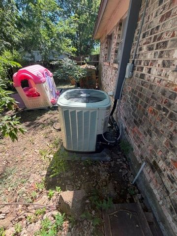 2701 Plaza Street, Arlington, TX 76010