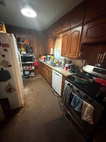 2701 Plaza Street, Arlington, TX 76010