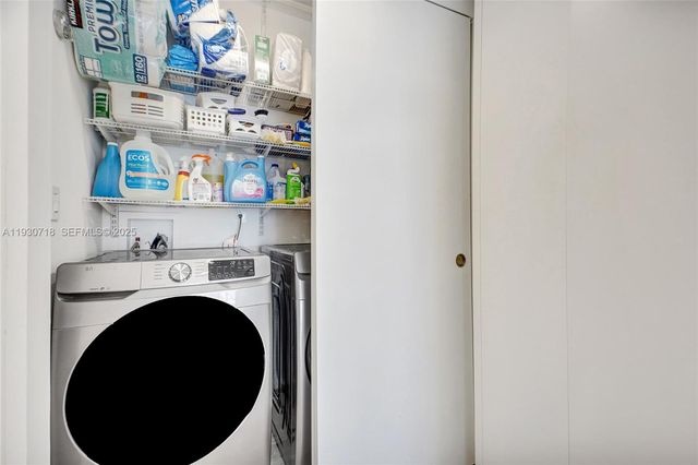 19355 Turnberry Way 26E, Aventura, FL 33180