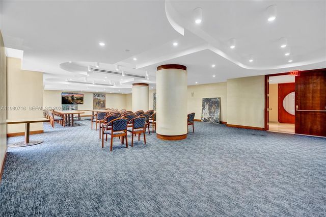 19355 Turnberry Way 26E, Aventura, FL 33180