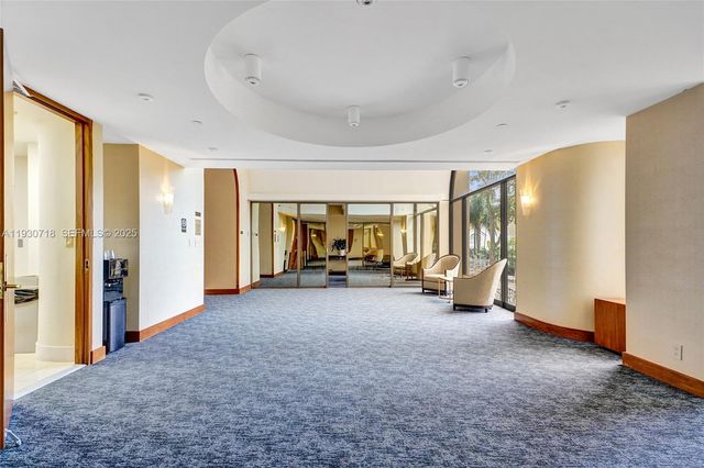 19355 Turnberry Way 26E, Aventura, FL 33180