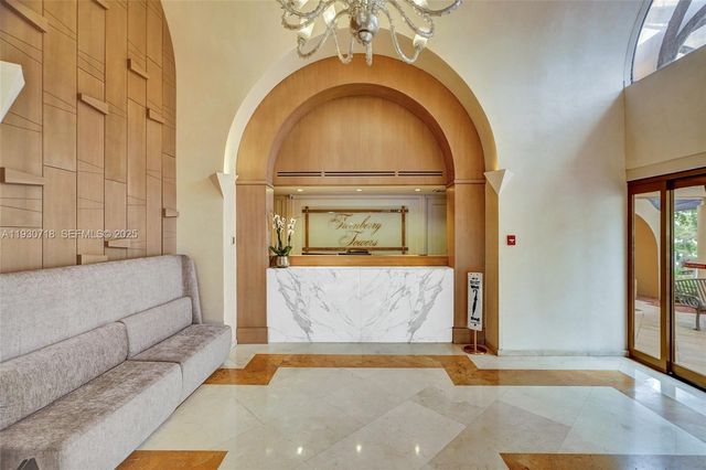 19355 Turnberry Way 26E, Aventura, FL 33180