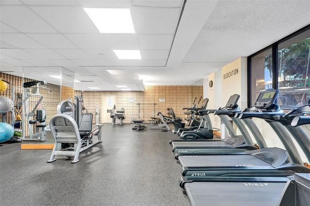 19355 Turnberry Way 26E, Aventura, FL 33180