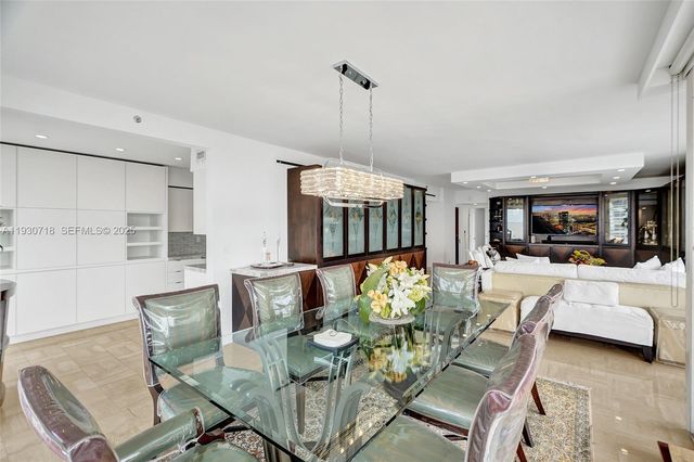 19355 Turnberry Way 26E, Aventura, FL 33180