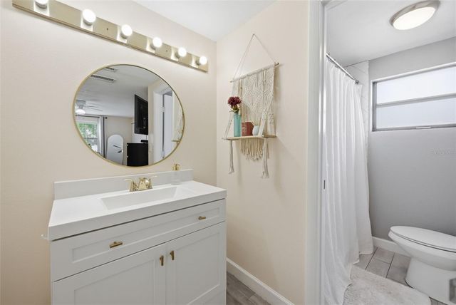 7507 WOODLAND OAKS COURT, Tampa, FL 33615