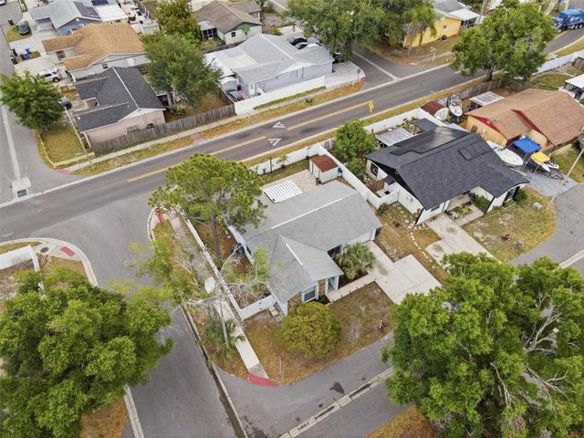 7507 WOODLAND OAKS COURT, Tampa, FL 33615