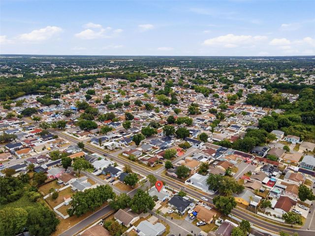 7507 WOODLAND OAKS COURT, Tampa, FL 33615