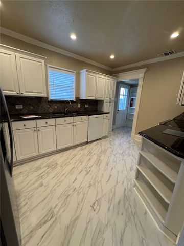 4558 Roland Avenue B, Highland Park, TX 75219