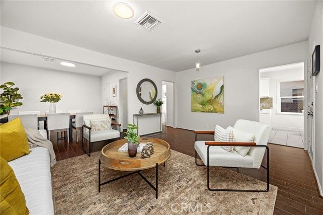 5052 Newcastle, Encino (los Angeles), CA 91316