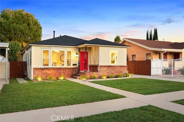 5052 Newcastle, Encino (los Angeles), CA 91316