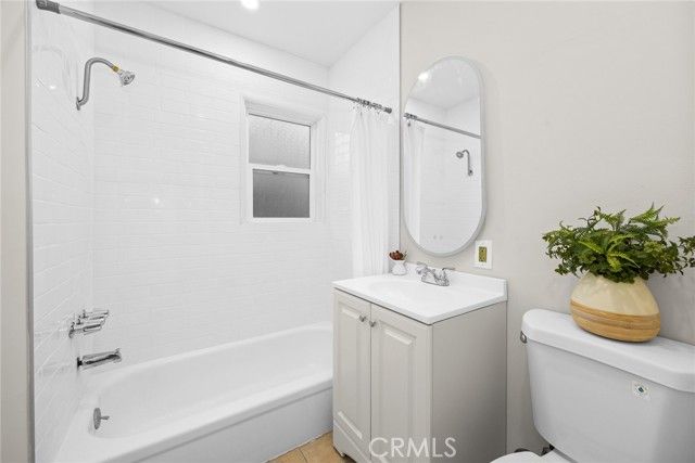 5052 Newcastle, Encino (los Angeles), CA 91316